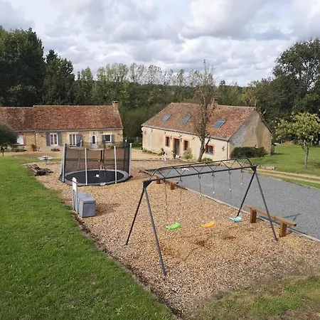 Campingplads Roulotte De La Basse Biguerie Proche Zoo De La Fleche