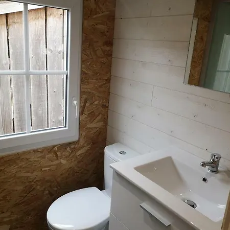 Roulotte De La Basse Biguerie Proche Zoo De La Fleche Campsite