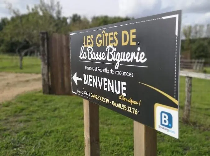 Roulotte De La Basse Biguerie Proche Zoo De La Fleche *