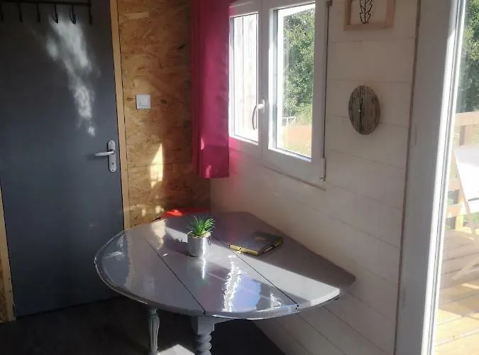 Roulotte De La Basse Biguerie Proche Zoo De La Fleche